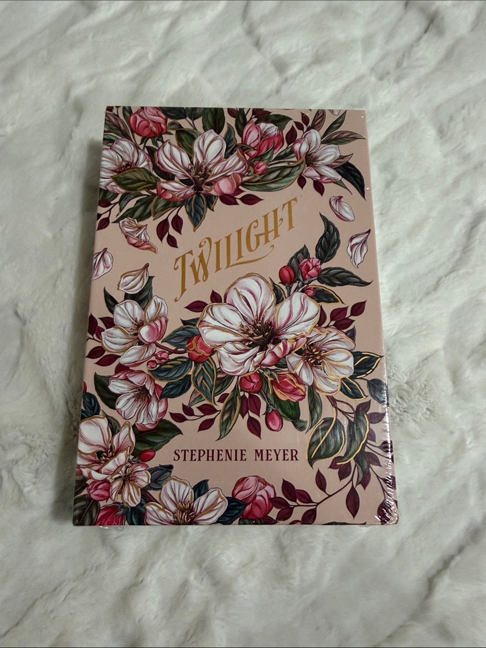 Twilight: Deluxe Collector's Edition - by Stephenie Meyer (Hardcover)